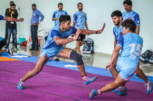 Source: Twitter. Deepak Hooda (centre) playing for the Jaipur Pink Panthers in 2018 