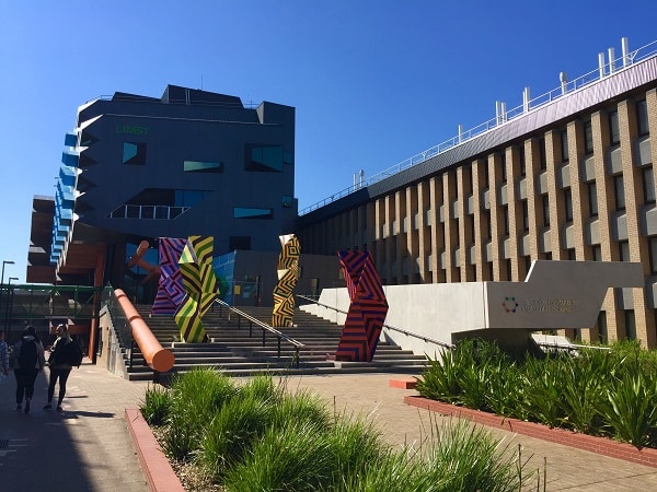 A view of the La Trobe LIMS building