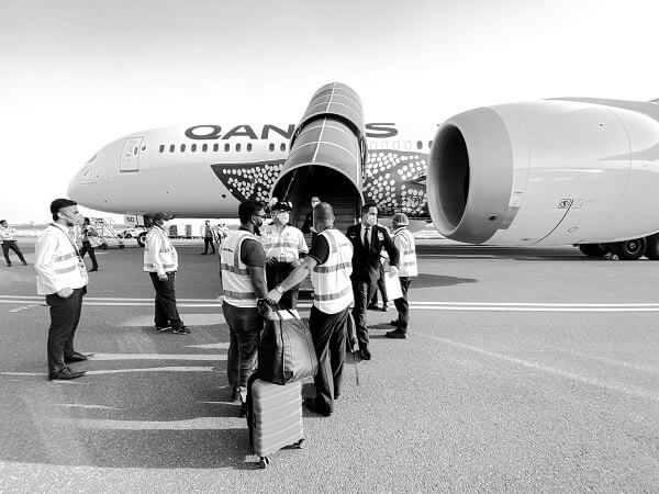 qantas flight