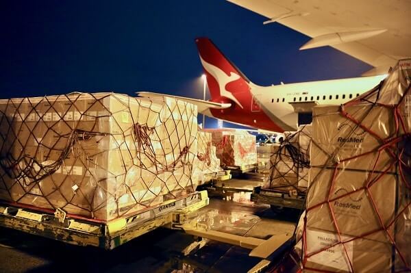 australia dispatches medical supplies to India
