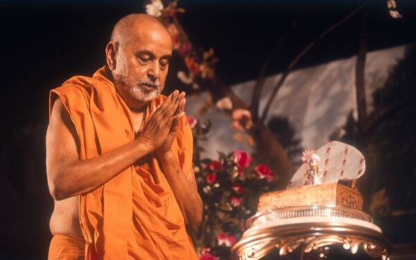 Pramukh Swami Maharaj of BAPS: Compassion for all - Indian Link
