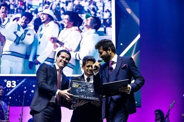 Kabir Khan accepting his award at Melbourne