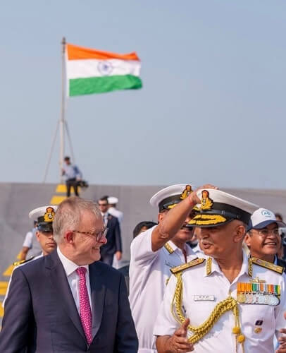 Indian Navy service personnel with Australian PM