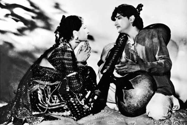 Photo of Bharat Bushan and Meena Kumari