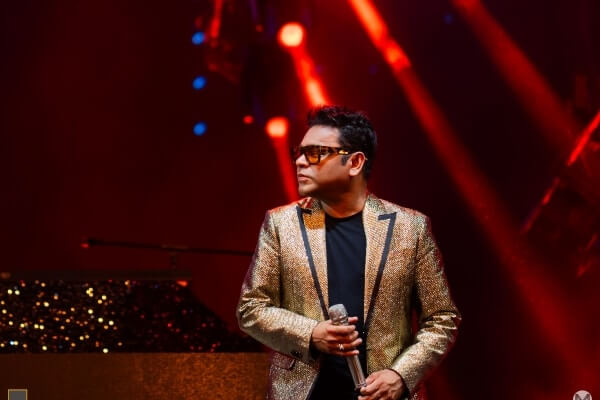 Rahman really knows how to bring the audience alive