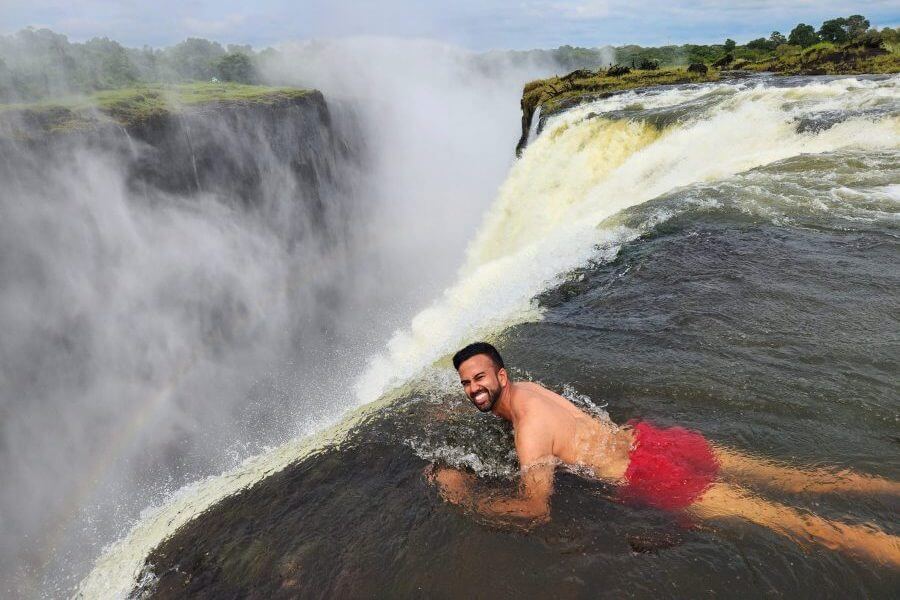 Devil’s Pool, the world’s most extreme infinity pool
