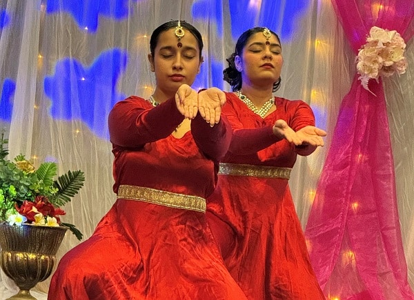 RUCHI SANGHI DANCE GROUP AT ahia dfIWALI 2025
