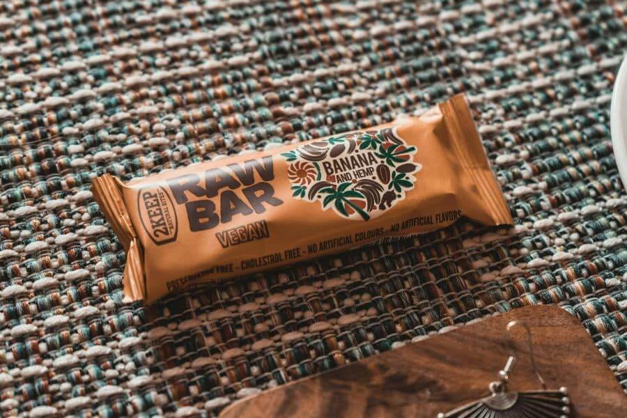 Single use plastics muesli bar