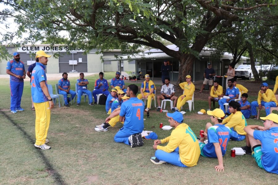 ind aus uni tur sports