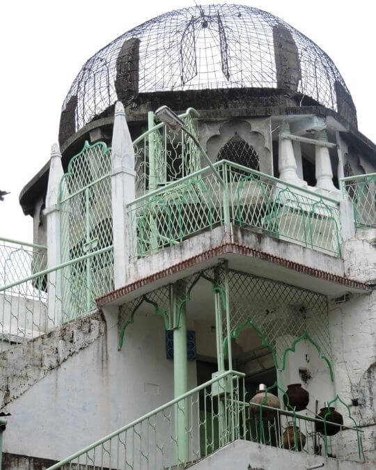 mosque of two and a half steps