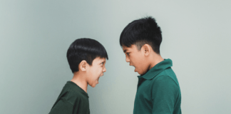 Parenting 101: How can parents handle fights between kids? kids fight