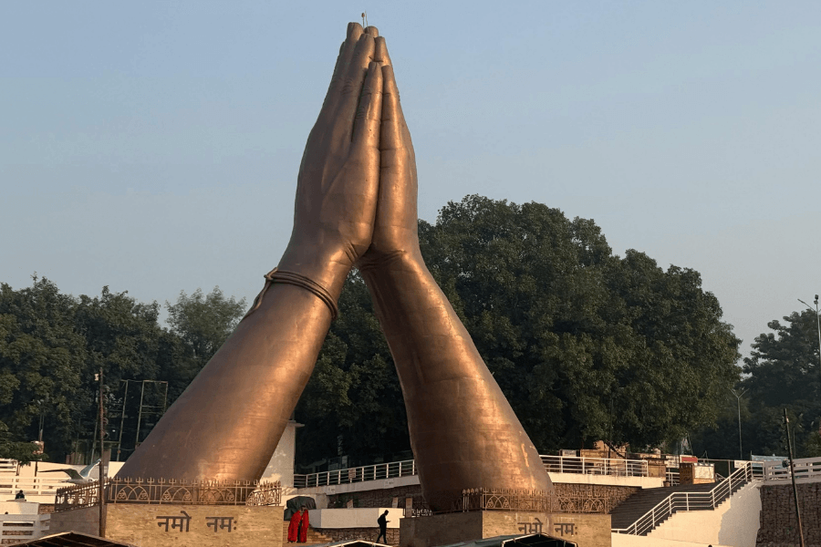 Travel diary Varanasi Agra